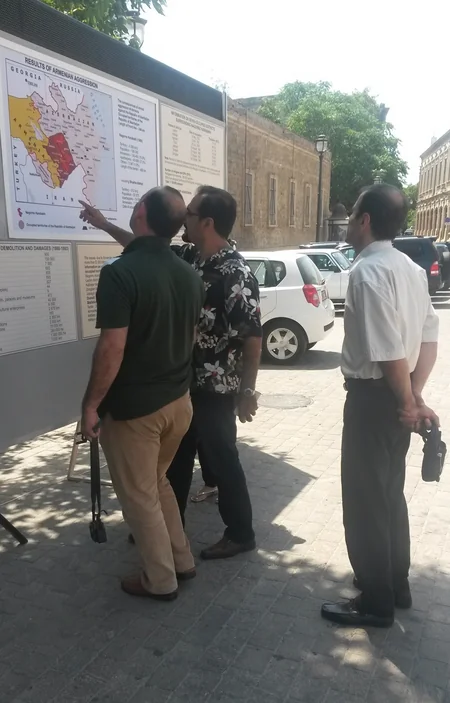 ​İçərişəhərdə Ermənistanın Azərbaycana hərbi təcavüzü haqqında elektron lövhə yerləşdirilib
