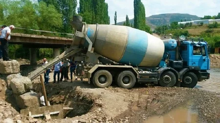 Tovuzda leysan yağışlarında qəzalı vəziyyətə düşən körpü bərpa edilib