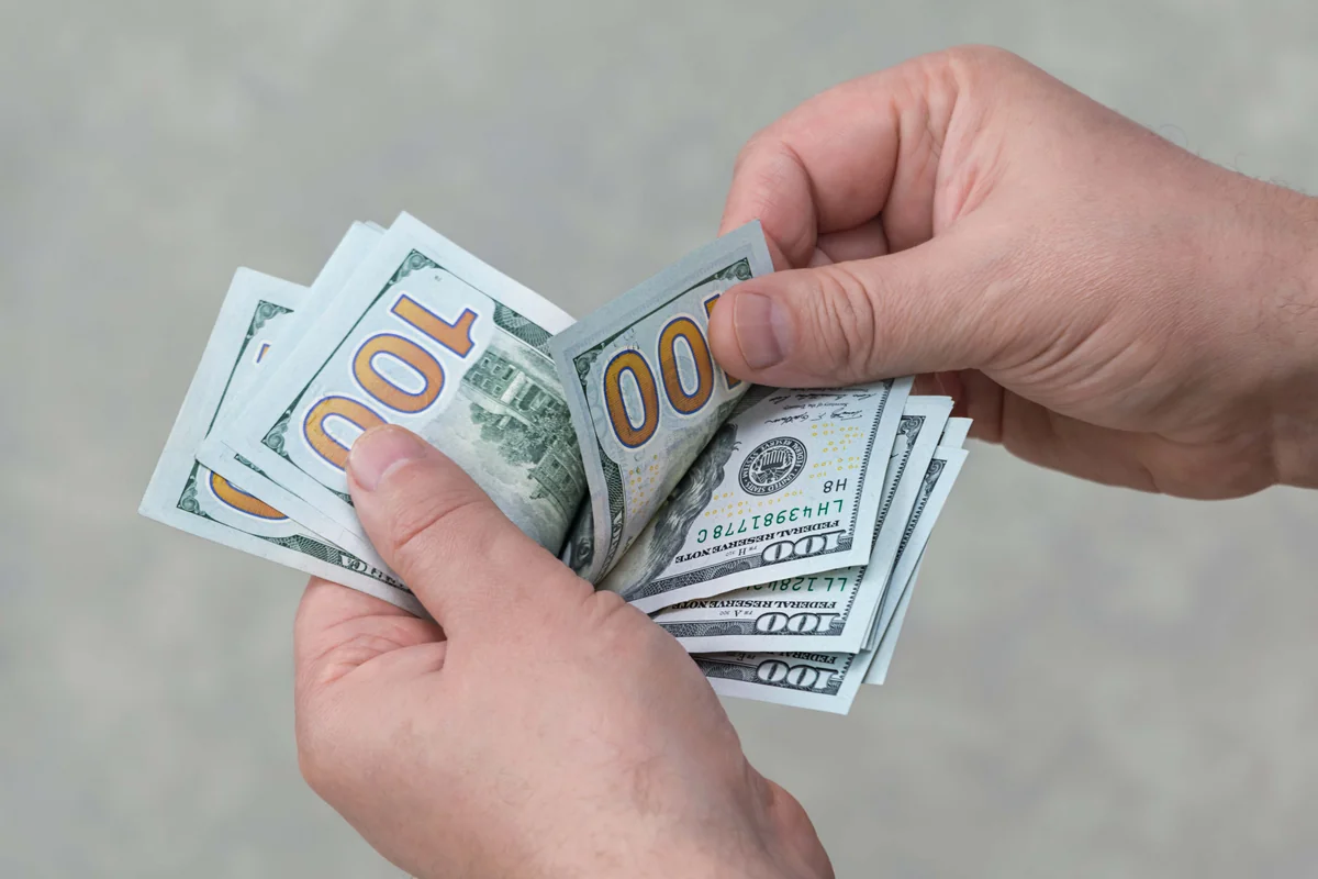 Курсы валют Центрального банка Азербайджана (06.04.2021)