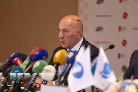 Azad Rəhimov: Azərbaycan 45 ölkədən 128 şahmatçını qəbul etməyə hazırdır