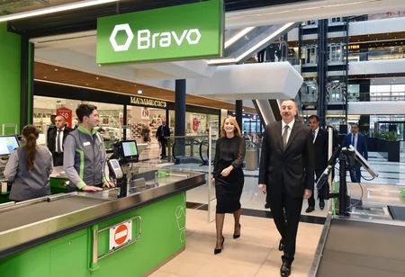 President Ilham Aliyev views Ganja Mall