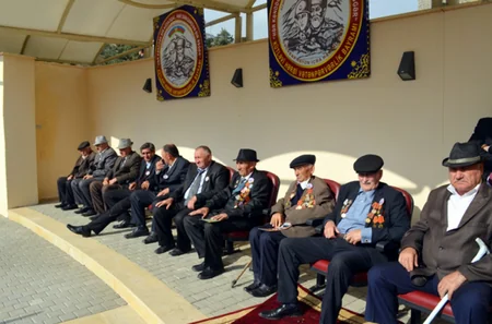 Müdafiə Nazirliyi Gədəbəydə kütləvi hərbi vətənpərvərlik bayramı tədbiri keçirib
