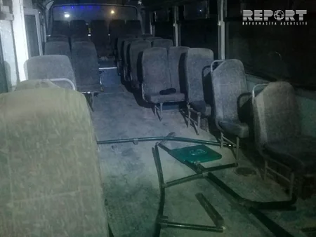 Bakıda sərnişin avtobusu yük maşınına çırpılıb, yaralananlar var - FOTO