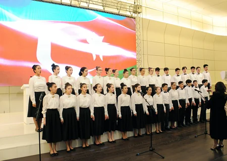 “Ən yaxşı təqdimat” müsabiqəsinin qalibləri Bakıda mükafatlandırılıb