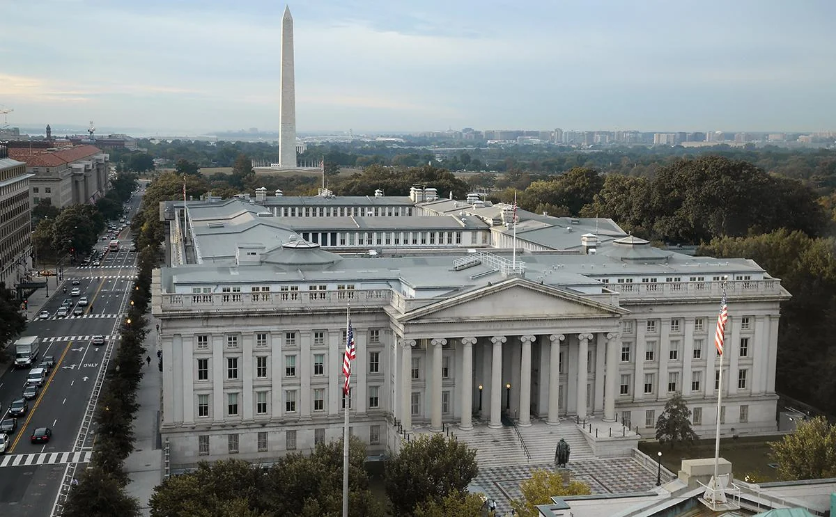 Бюджет США впервые с апреля 2022 года исполнен с профицитом