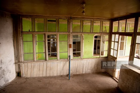 Şuşa bizi bağrına basır...