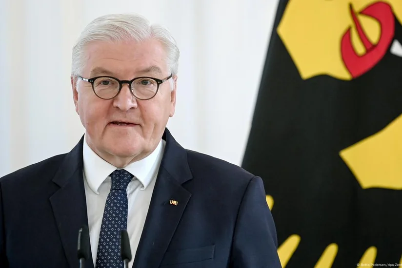 Президент Германии: Надеюсь на быстрое продвижение в расследовании крушения самолета AZAL