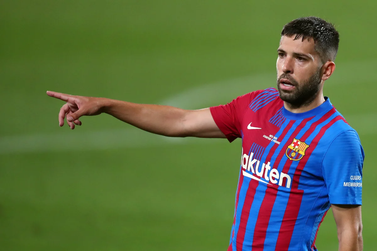 Barselonanın daha bir futbolçusu koronavirusa yoluxub