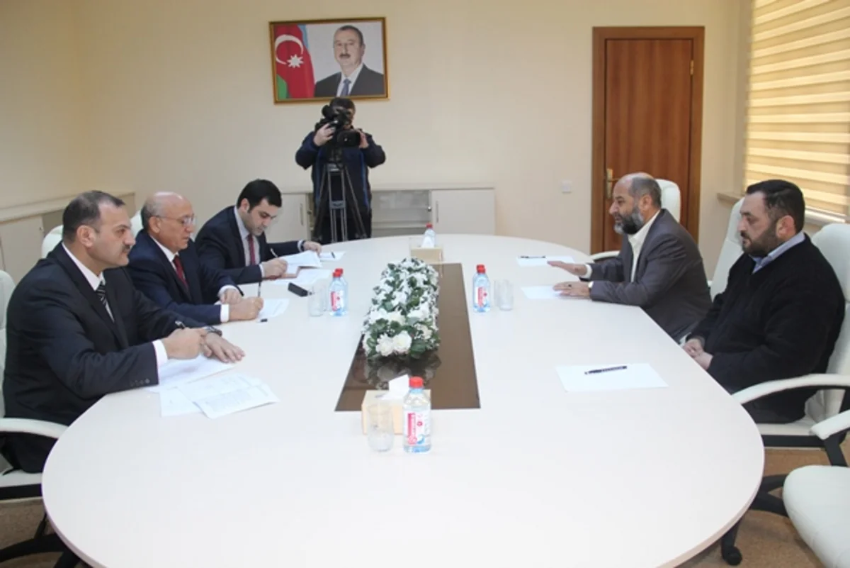 Mübariz Qurbanlı Abşeronda vətəndaşları qəbul edib