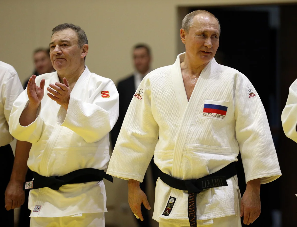Международная федерация дзюдо отстранила Путина от занимаемых должностей
