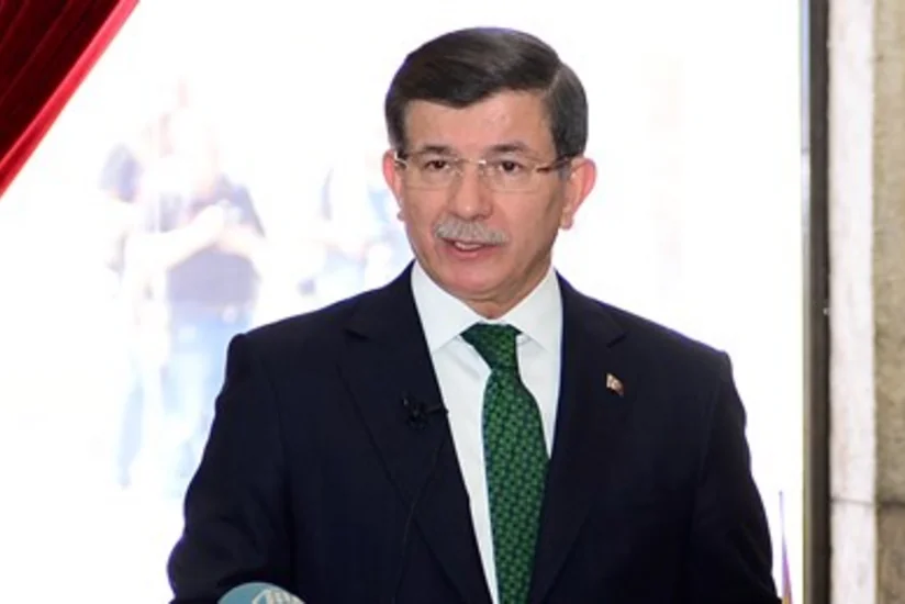 Davudoğlu: Heç kəs özünü qanunun yerinə qoya bilməz