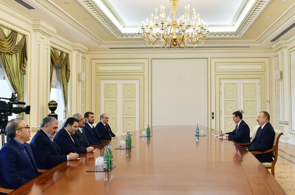 Prezident İlham Əliyev İranın Qərbi Azərbaycan vilayətinin valisinin başçılıq etdiyi nümayəndə heyətini qəbul edib - YENİLƏNİB