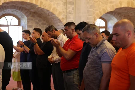 Şuşada bayram namazı qılınıb