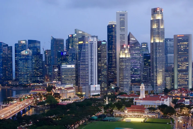 Сингапур разрешил въезд вакцинированным туристам из восьми стран