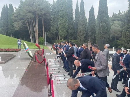 Gürcüstanlı din xadimləri İlahiyyat İnstitutunda olublar