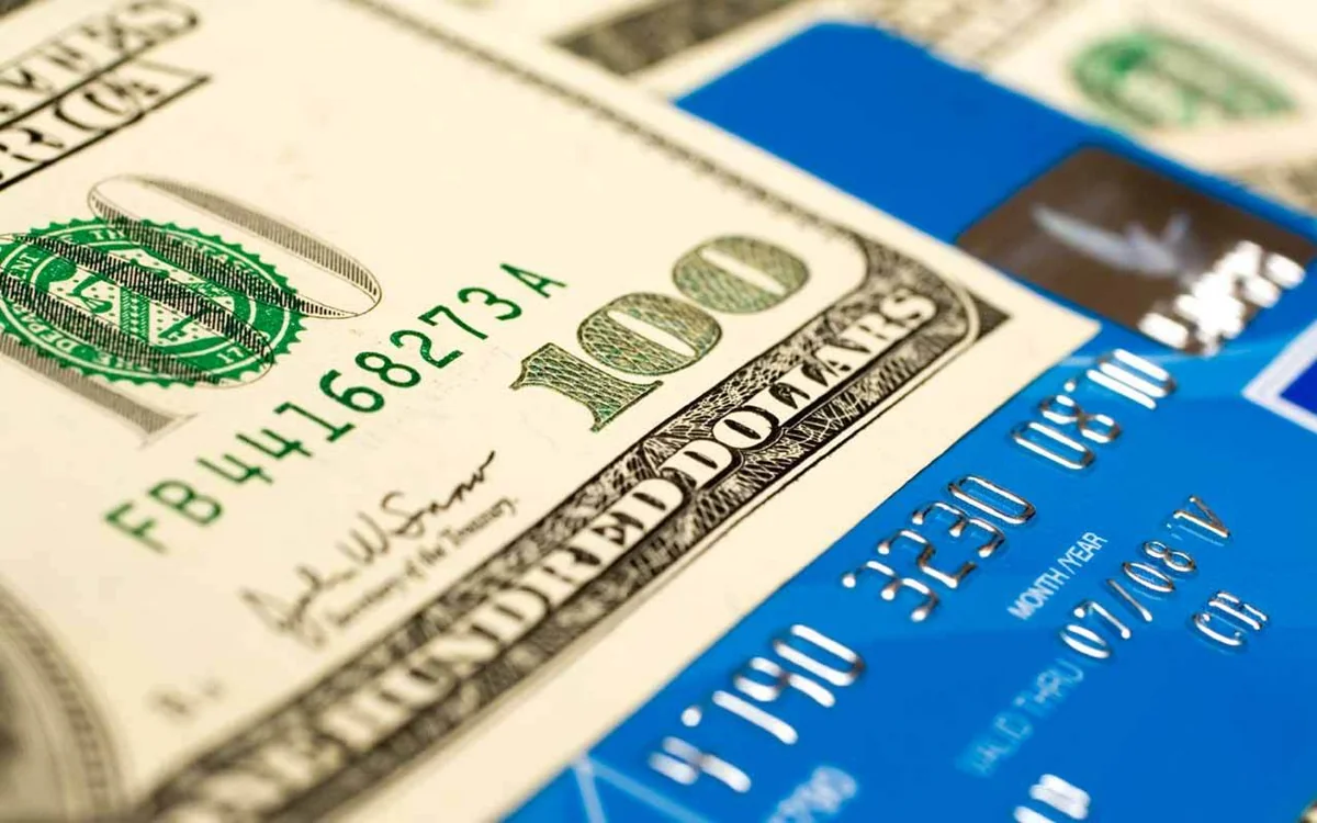 Gürcüstanda dollar yenidən bahalaşmağa başlayıb