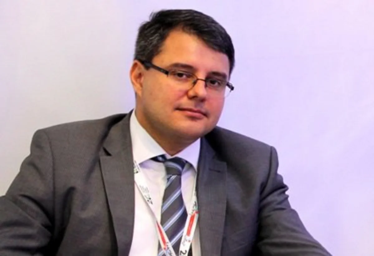 İqtisadiyyat naziri özünə daha bir müşavir təyin edib