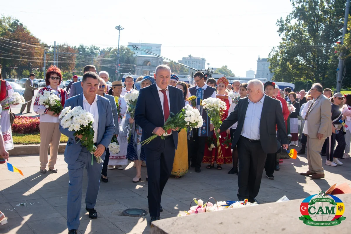 Moldova azərbaycanlıları Heydər Əliyevin 100 illiyi ilə bağlı kütləvi tədbirlər təşkil ediblər