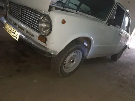 Azərbaycan gömrükçüləri 4 minə yaxin xarici markalı siqaret müsadirə ediblər