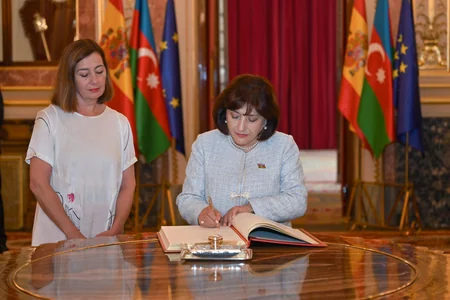 Sahibə Qafarova İspaniya Deputatlar Konqresinin sədri ilə görüşüb