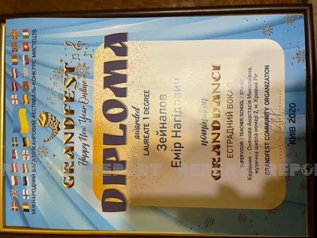 Ukraynada 6 dildə mahnı ifa edən azərbaycanlı müsabiqəyə dəvət alıb