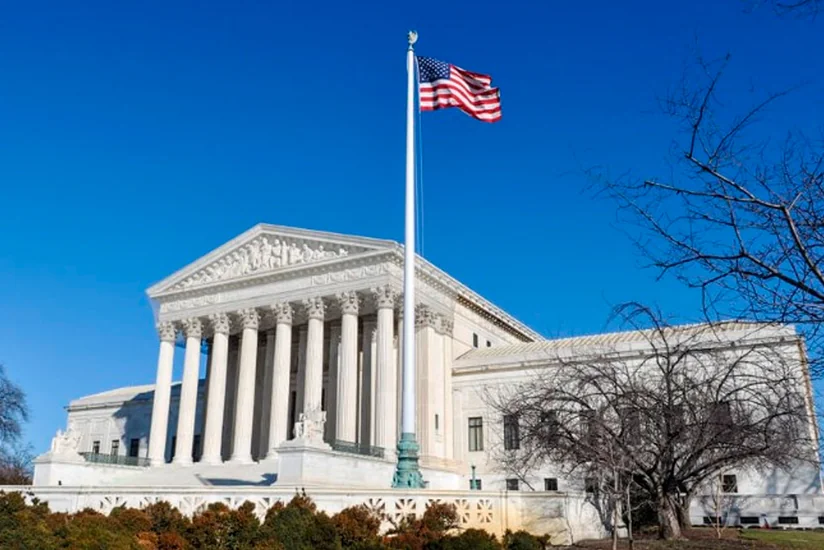 Верховный суд США временно приостановил депортацию венесуэльцев