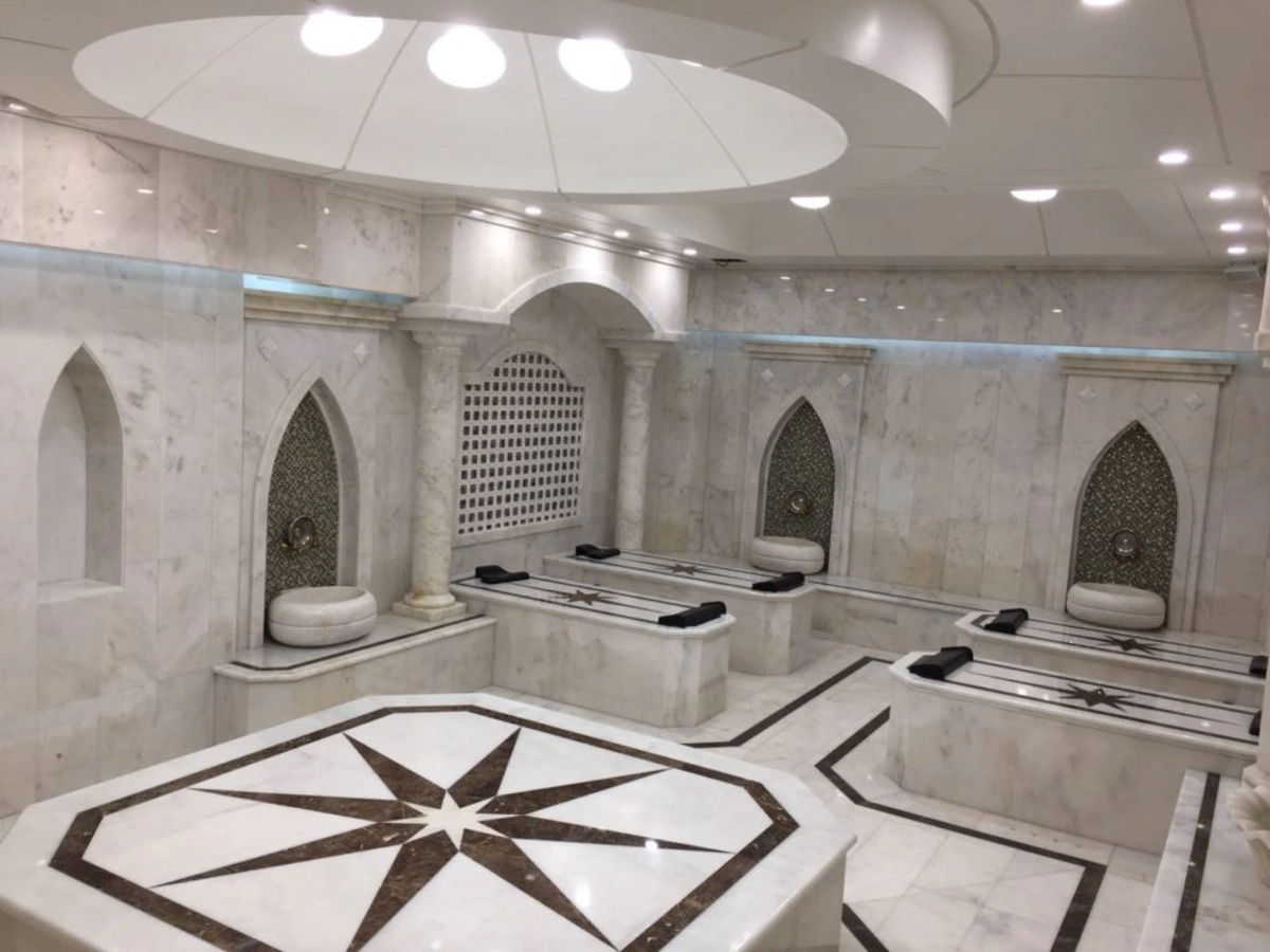 “Bəy hamamı”nda 8 nəfər cərimələndi