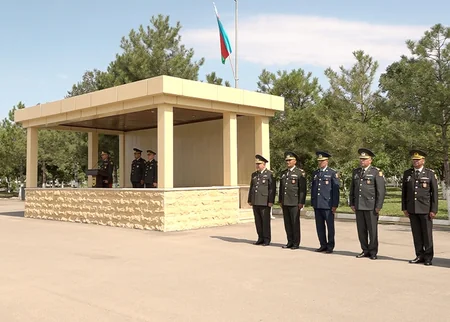 Əlahiddə Ümumqoşun Orduda “Zabit hazırlığı kursu”nun buraxılış mərasimi keçirilib
