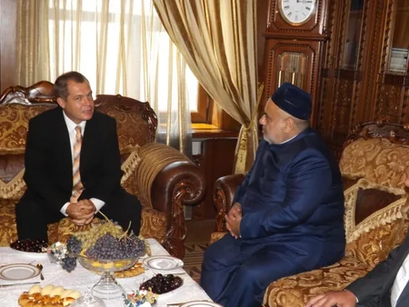 Şeyxülislam Allahşükür Paşazadə iki ölkənin səfiri ilə görüşüb