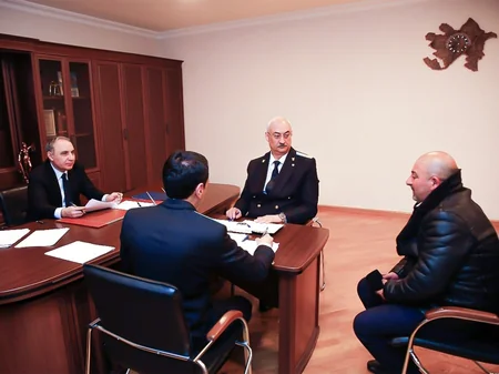Baş prokuror Sabirabadda vətəndaşları qəbul edib