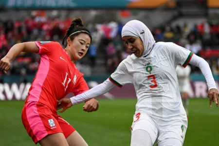 Mərakeş futbolçusu dünya çempionatında oynayan ilk hicablı qadın olub