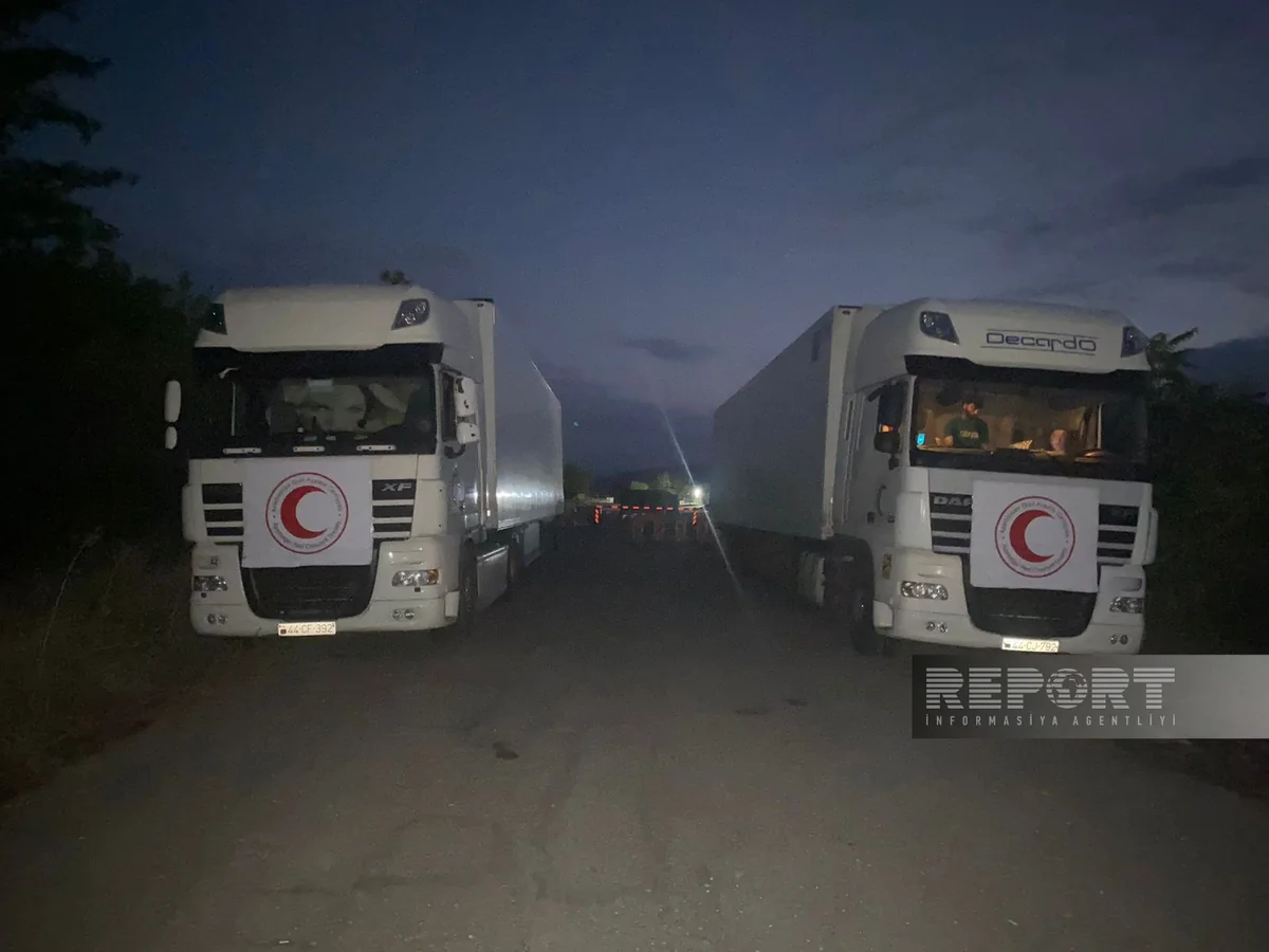 Bakıdan erməniəsilli şəxslərə yardım aparan humanitar karvan Ağdam-Xankəndi yolunda gözləyir