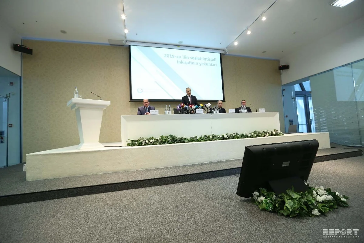 Азербайджан экспортировал ненефтяную продукцию на 2 млрд долларов в 2019 году
