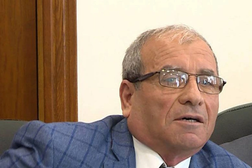 Nikol Paşinyanın partiyasından olan deputatı döyüblər