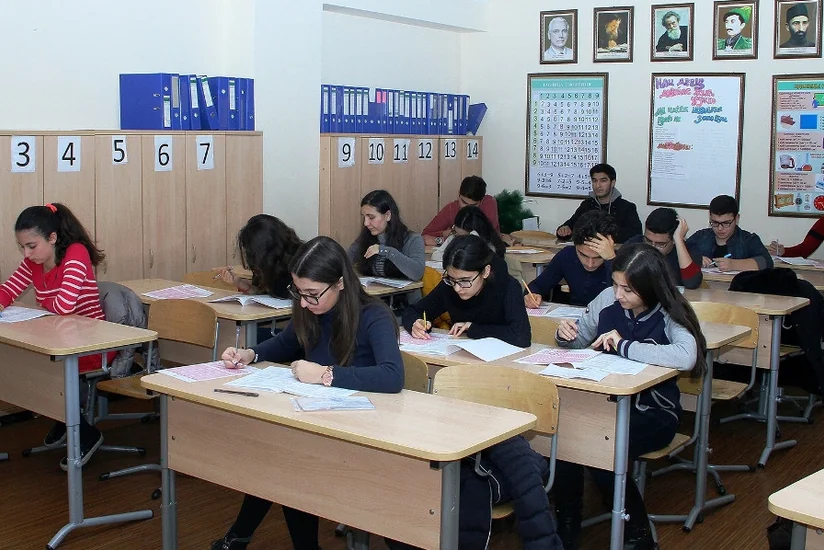 Azərbaycanda şagirdlərə yeni dərslərin tədrisi təklif olunur