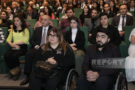 10 nəfər əlilliyi olan istedadlı şəxsə sertifikatlar təqdim olunub