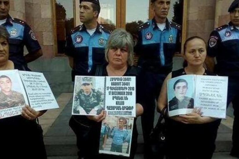 Ermənistanda kişi qıtlığı - orduya qadınlar aparılır - ŞƏRH