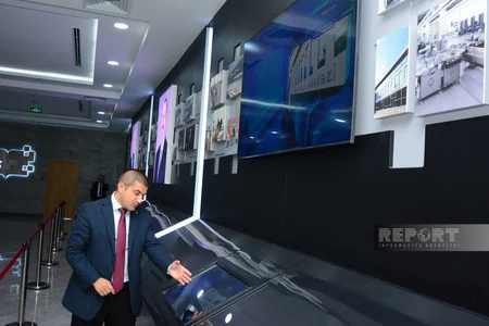 Jurnalistlər Dövlət İmtahan Mərkəzinin yeni imtahan korpusu ilə tanış olub