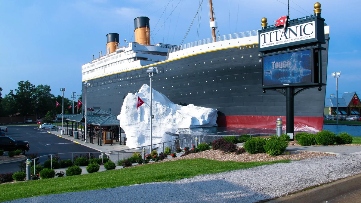 Iceberg exhibit at US Titanic Museum collapses; 3 injured