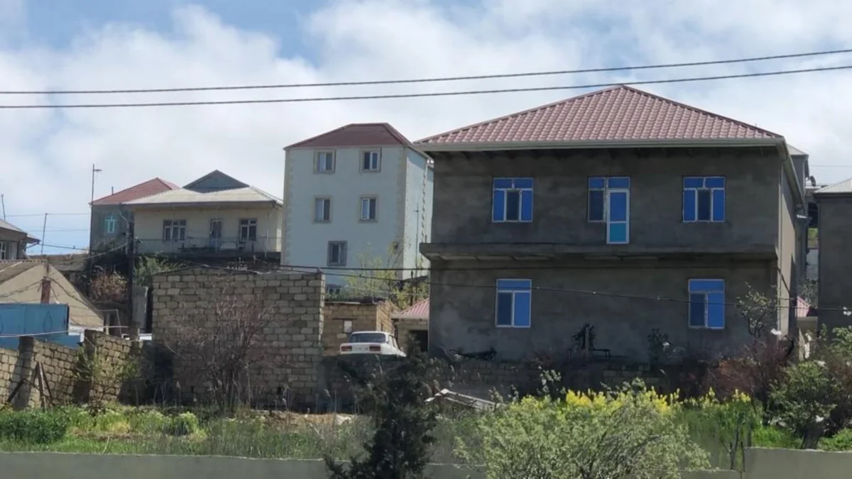 Abşeronda evlərdən oğurluq edən qohumlar saxlanıldı