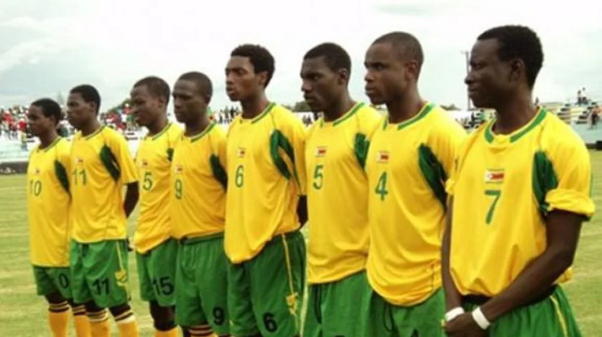 Afrikada iki ildir əmək haqqı almayan futbolçular tətil ediblər