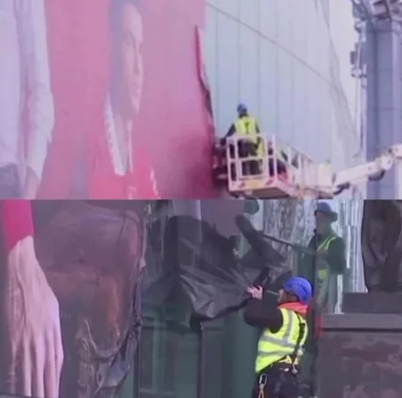 Ronaldunun posteri Old Trafford stadionundan götürülüb