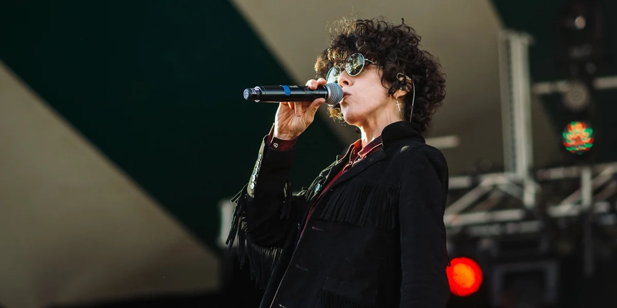 World-famous singer announces first ever show in Baku