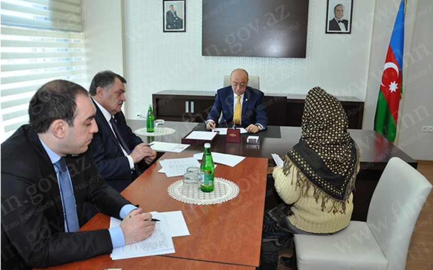 Nazir Kəmaləddin Heydərov Şamaxıda vətəndaşları qəbul edib