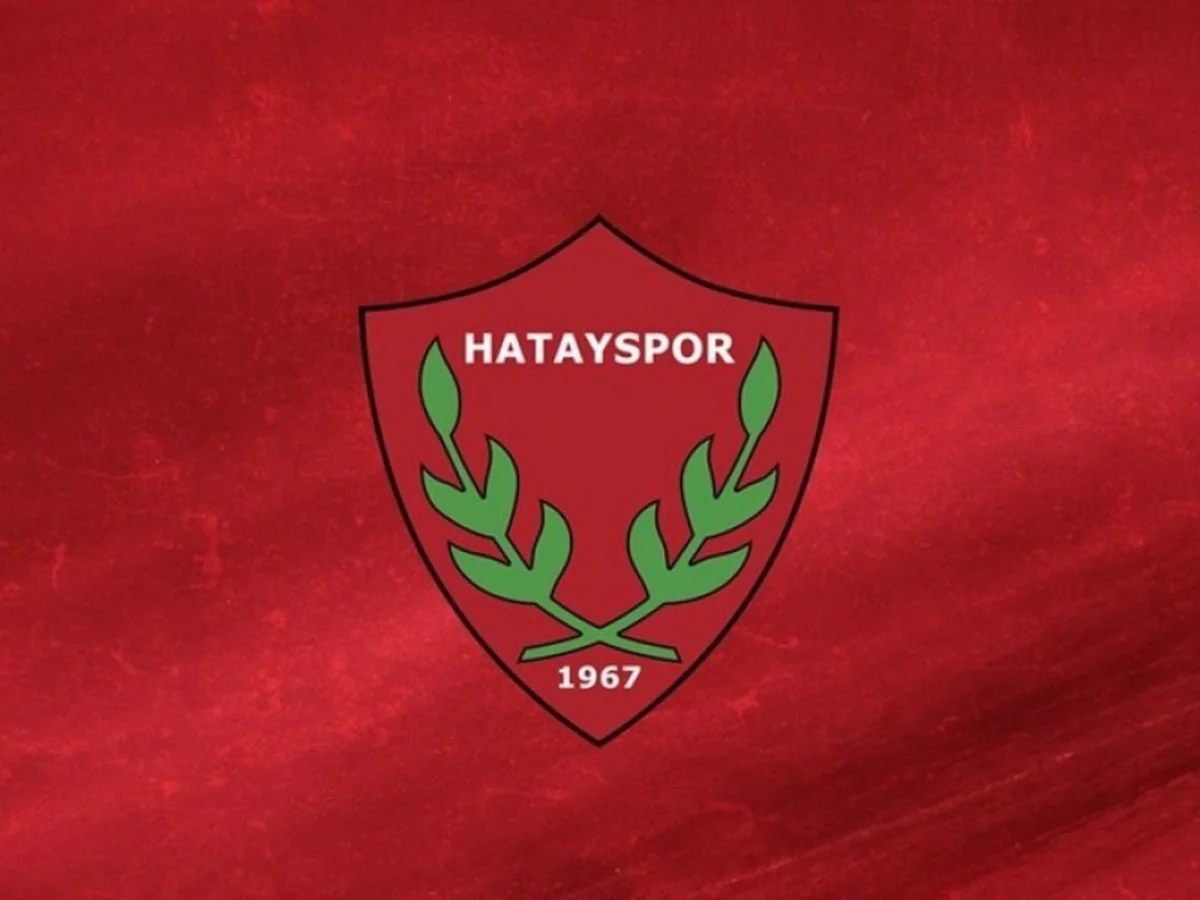 Hatayspor klubunun idman direktoru və futbolçusu dağıntılar altında qalıb
