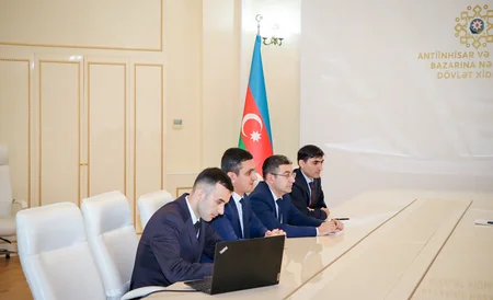 Azərbaycanda ətriyyat-kosmetika satıcıları ilə bu sahədəki çatışmazlıqlar müzakirə edilib