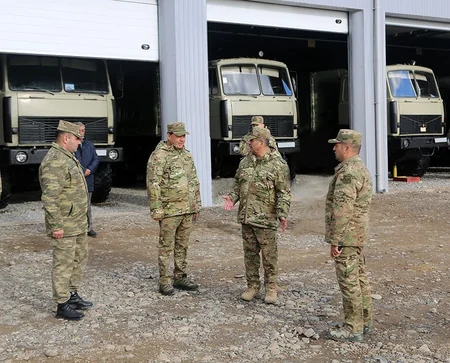 Defense Minister inspects combat readiness of artillerymen in frontline zone - VIDEO