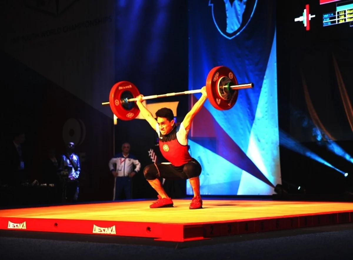 Azerbaijans weightlifter grabs World Championships bronze