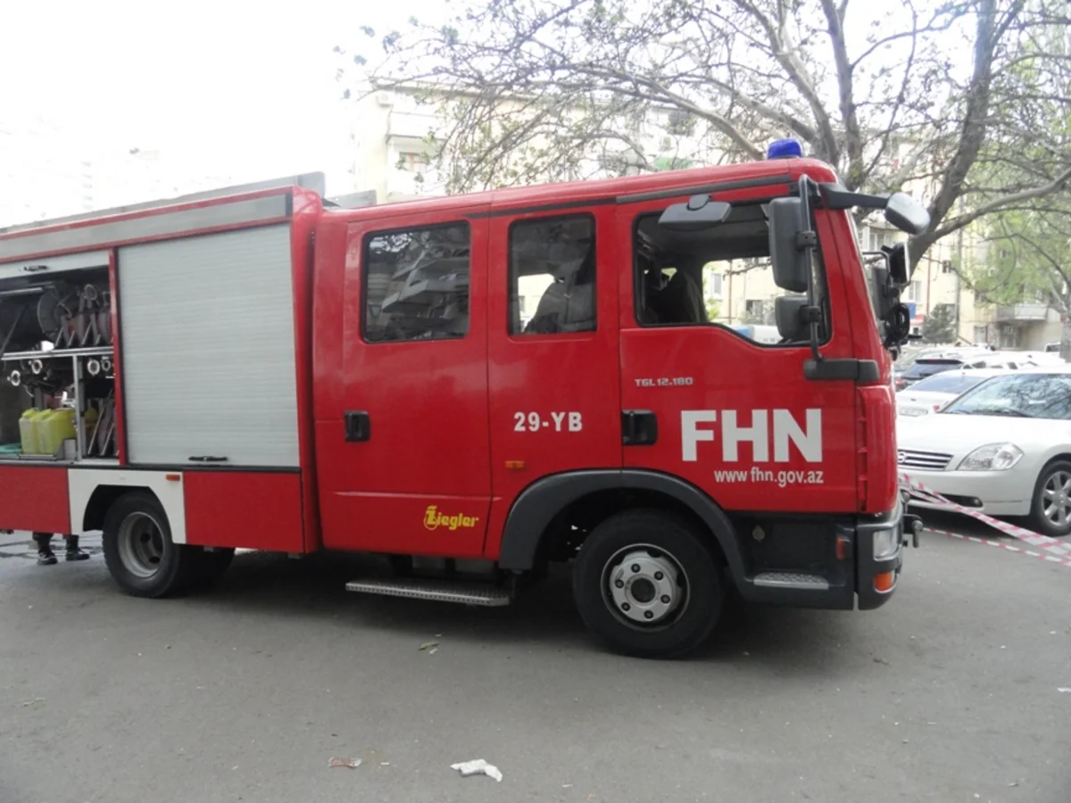 В Азербайджане сгорело административное здание, где хранились ценные бумаги