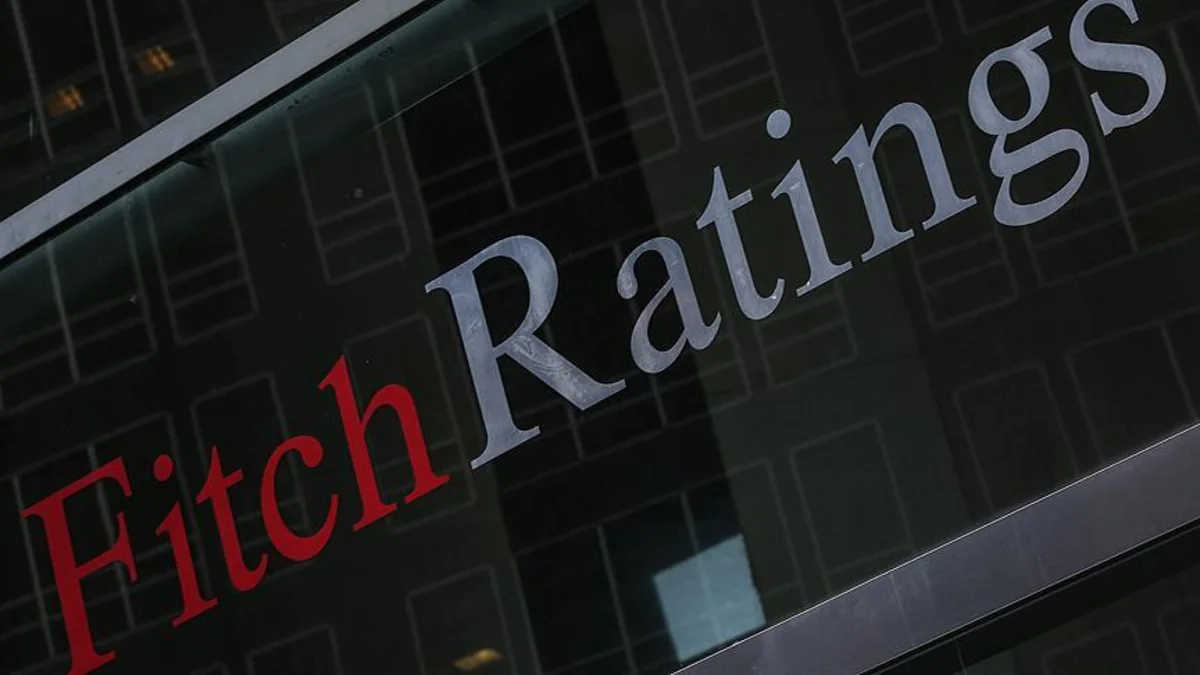 Fitch сохранил рейтинг Азербайджана стабильным
